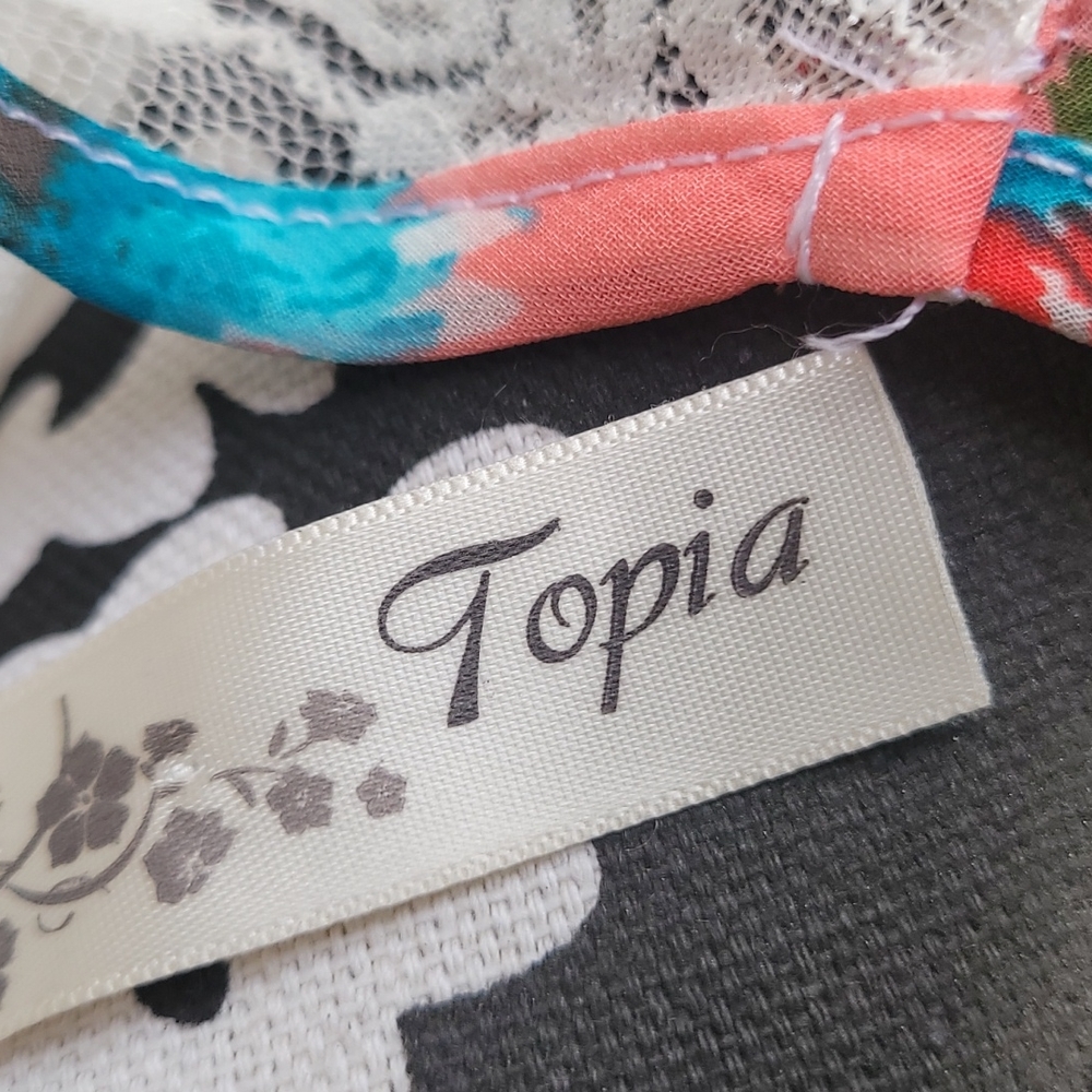 Floral top - Picture 3 of 3